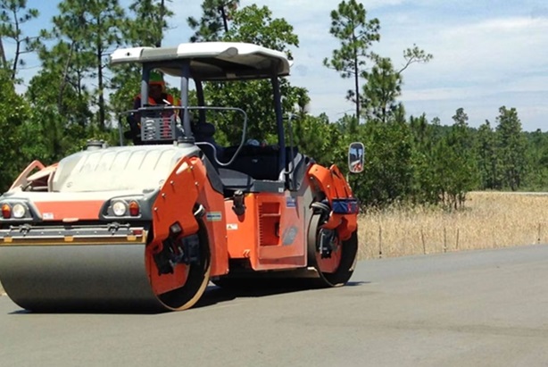 How Roller Compacted Concrete (RCC) Enhances Pavement Performance?